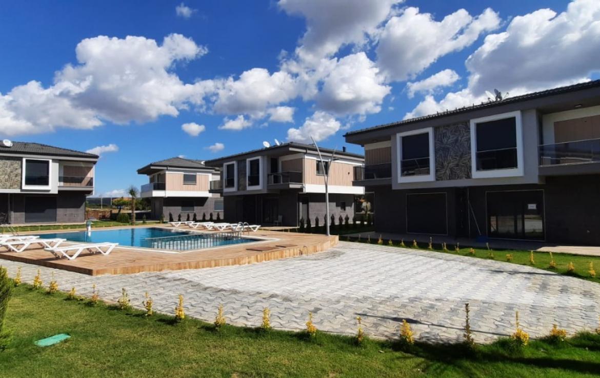 3Bedrooms MODERN VILLAS WITH SHARED POOL IN DIDIM ALTINKUM Slide15