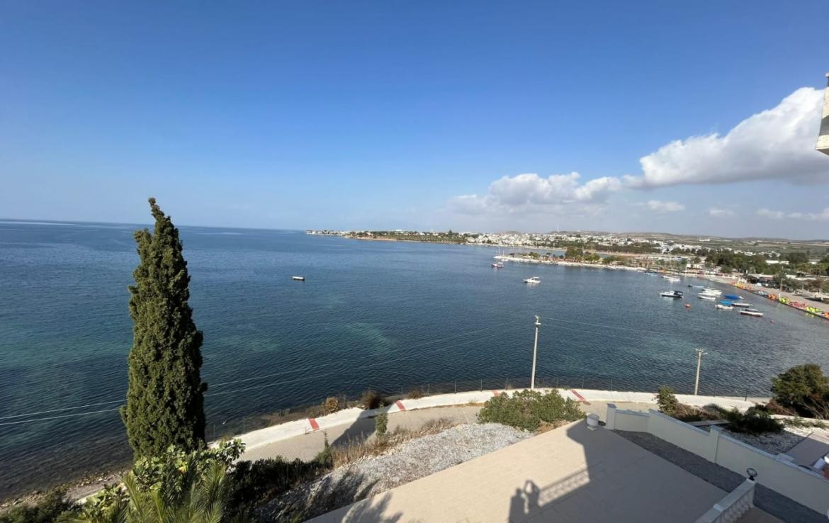 5غرفة نوم 5 BEDRROM DETACHED VİLLA BY THE SEA شريحة9